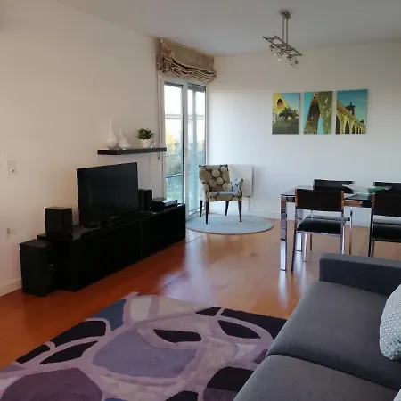 Welcome Here - Tamisa - Parque Nacoes Lizbona