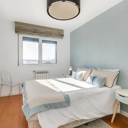 Welcome Here - Tamisa - Parque Nacoes * Lisboa