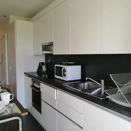 Welcome Here - Tamisa - Parque Nacoes * Lisboa